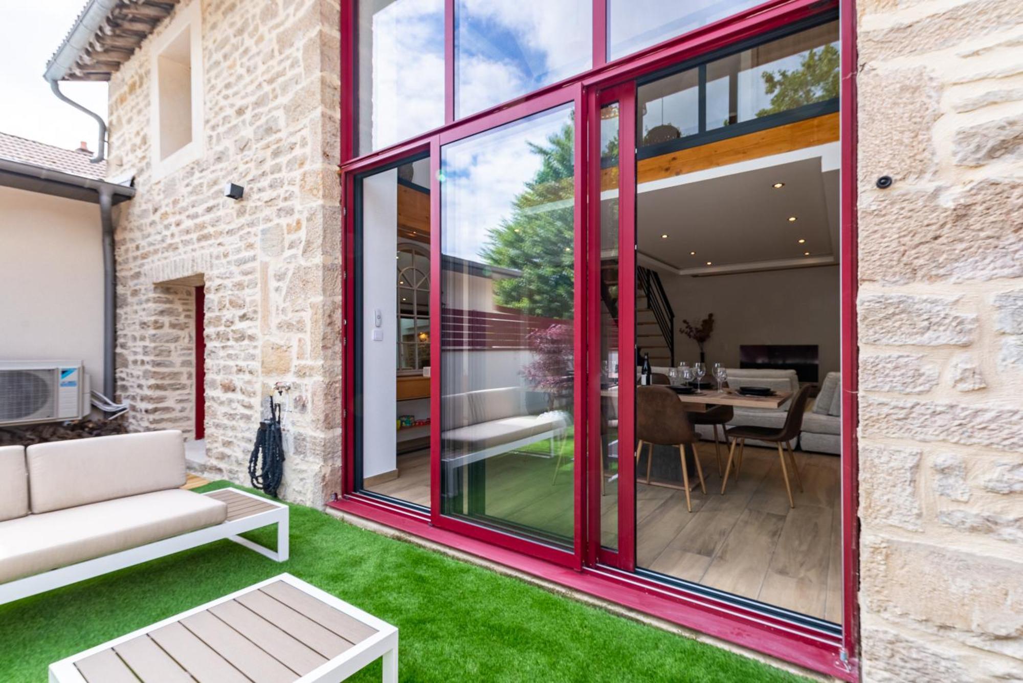 Charmante Maison Climatisee Avec Son Jardin A 10 Minutes De Dijon Holiday home *